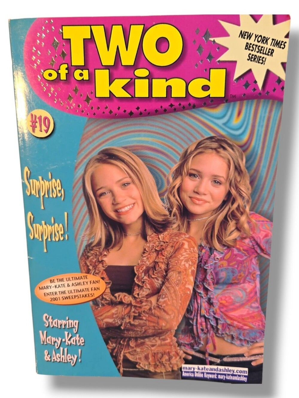 Two of a Kind Book #19 Surprise, Surprise! Mary‑Kate & Ashley, Parachute Press